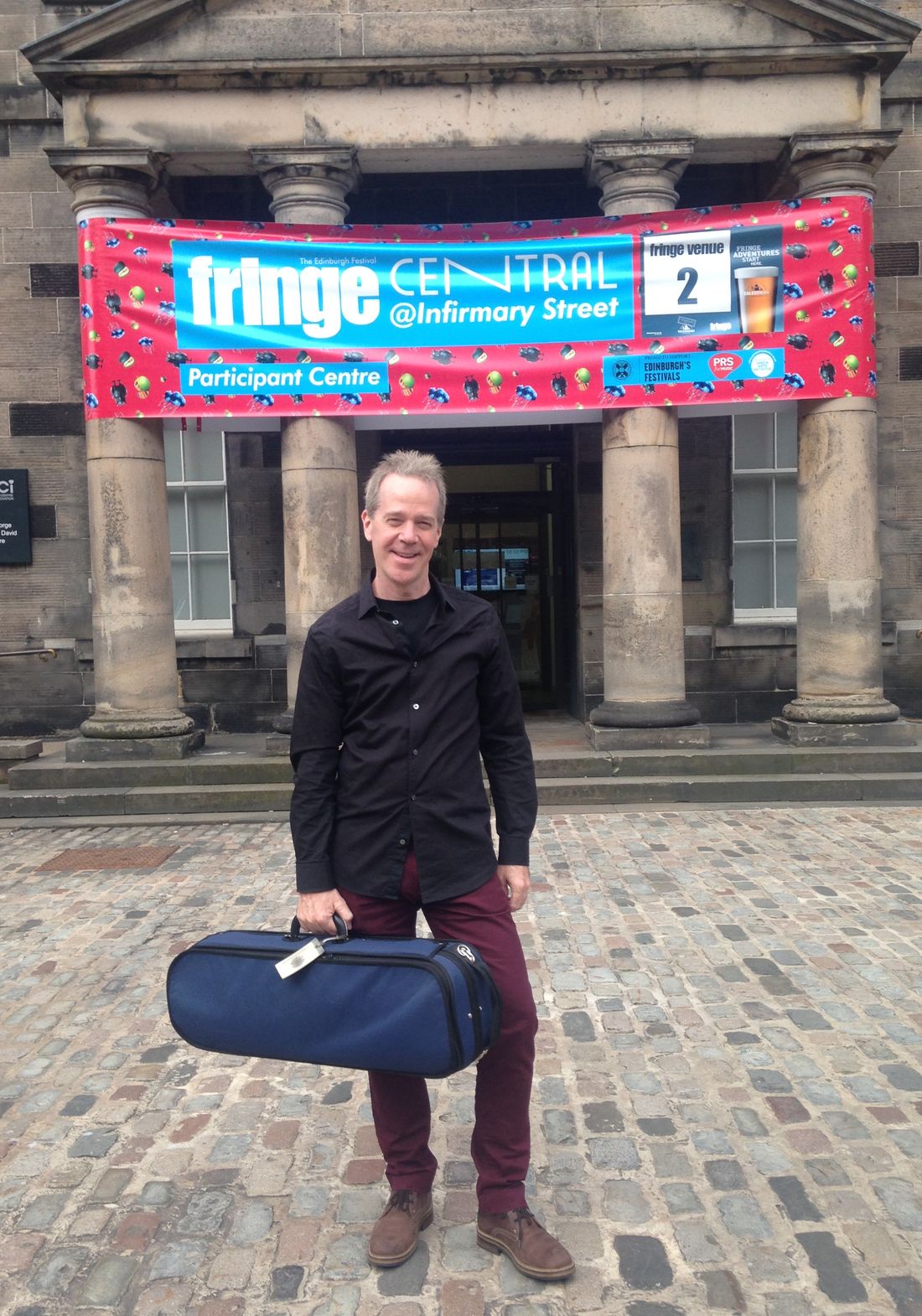 arrival in Edinburgh at start of Fringe Festival
