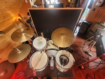Vintage Ludwig kit all miked up
