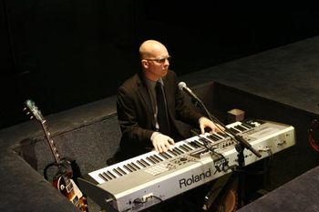 Jon Spurney, keyboards
