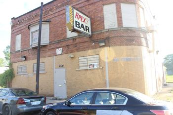 Legendary APEX Bar Detroitt
