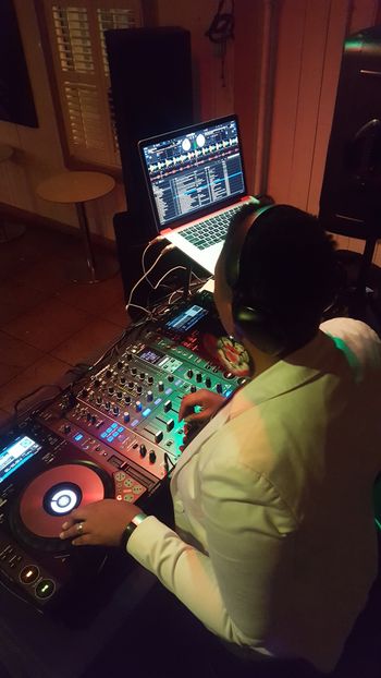 DJ Love Deluxe Suite Heat Fridays at Rafiki's
