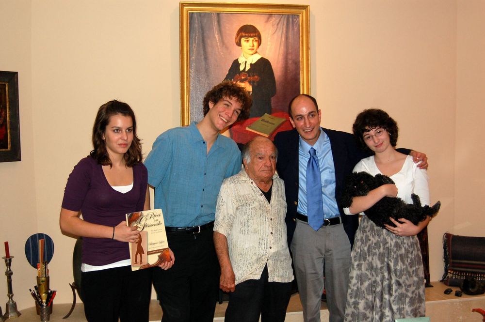 selected pre-Collge students with Maestro Ruggiero Ricci at his home in Palm Springs, California, July 2007 