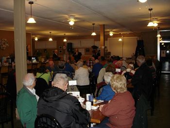 A great night and crowd at the 6th Street Diner.

