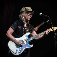 Debbie Davies Interview by The Guitar Show with Andy Ellis