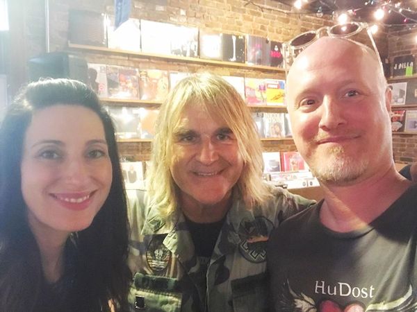 HuDost with Mike Peters of The Alarm & Love Hope Strength Foundation. Please take the time to watch the documentary 'Man in the Camo Jacket'