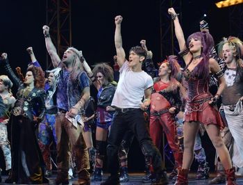 Bohemians, Jenna Lee-James, Rob Castell, MiG, & Lauren Samuels in WE WILL ROCK YOU 10th Anniversary World Arena Tour
(Photo: CTK)
