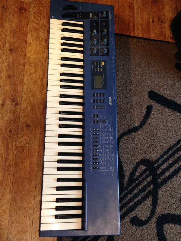 Yamaha CS1X Keyboard  Vintage Synth Synthesizer From Japan Used 