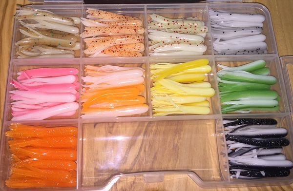 100 PIECE MUDDYWATER BOX WITH 10 JIG HEADS