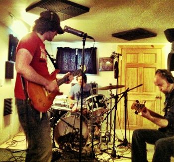 Gutbucket in session!
