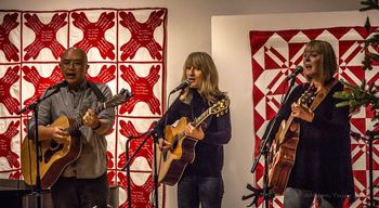 Sing Me A River @ Elora Acoustic Cafe Christmas 2016 - Elora, ON (Photo: Milton Young)
