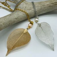 Real Leaf Necklace w/ Freshwater Pearl