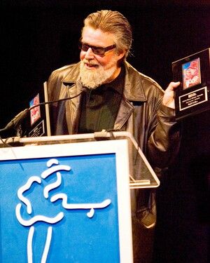 Paul recieving two 2006 BLUES MUSIC AWARDS (formerly the W.C. Handy Awards): "Acoustic Artist Of The Year" and "Acoustic Album Of The Year" for his acclaimed 2005 release "Down In The Delta". The Blues Music Awards was held May 11, 2006 at the Cook Convention Center in Memphis.
