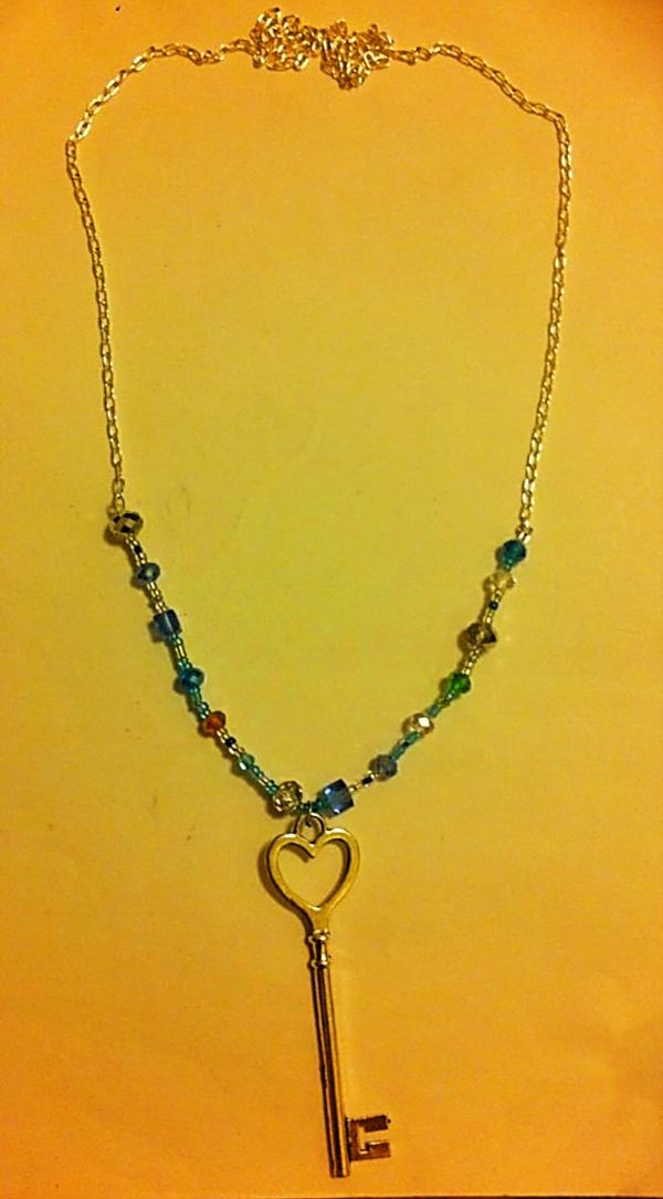 Heart key necklace 