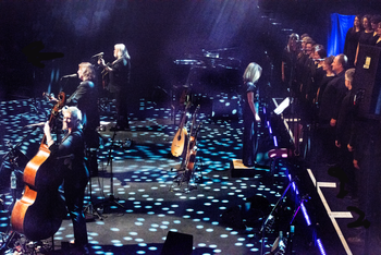 Show of Hands at the Royal Albert Hall with The Lost Sound Chorus (photography by Judith Burrows)
