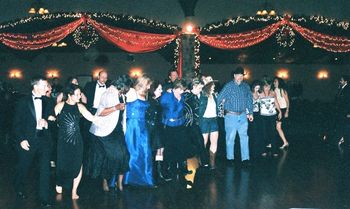 Southfork Guests Dancing
