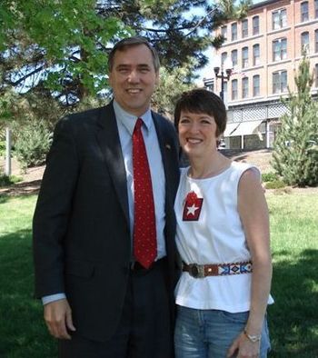 Lindy with Senator Jeff Merkley, Veterans Memorial Day Celebration, Klamath Falls, OR May 25th, 2009
