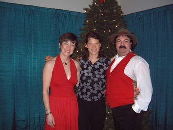 Lindy in concert with Carrie Jahde and Paul Biondi at the Florence Event Center in Florence, OR. Dec. 12, 2003
