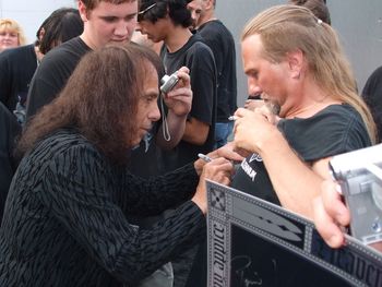 Ronnie NEVER declined an autograph...He amazed me with his neverending kindness!
