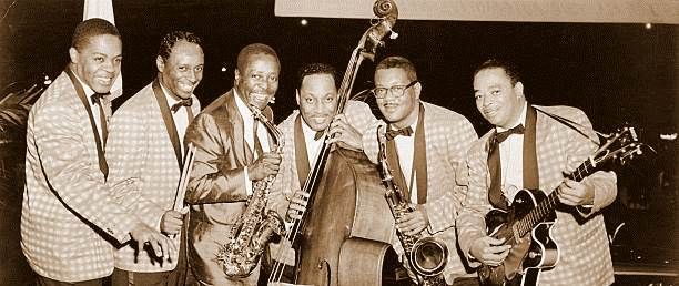 File:Louis Jordan's Saxophone - Rock and Roll Hall of Fame (2014-12-30  11.42.13 by Sam Howzit).jpg - Wikimedia Commons