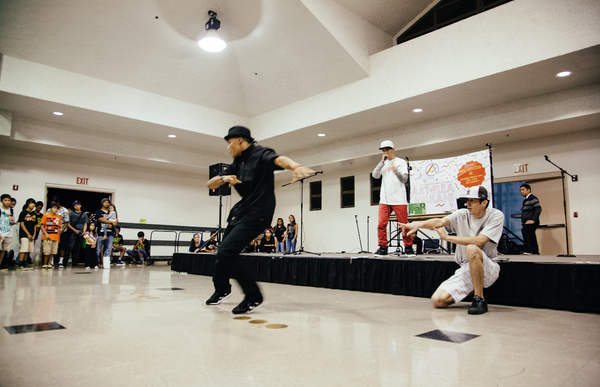 Jason Tom with Dance Crew Art and Flea Mililani