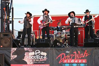 2007 - The Doo-Wah Riders were invited to perform at the nation's largest All Indian
Rodeo in Casa Grande, AZ. We were honored to be part of this great event.
Thanks to Tom Sailor, and Danny and Sherry Brown for including us
