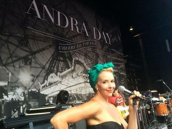Singing with Grammy Nominated sista "Andra Day" Cheers to the Fall Tour
