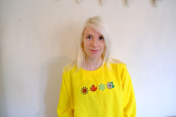 Seasons Sweatshirt (Embroidery) 