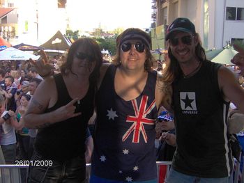 Woody Nathan and Sol - Aust Day 2009 Coackroach Races Story Bridge Hotel
