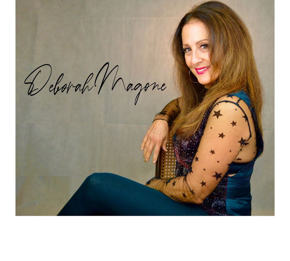 Deborah Magone - EPK