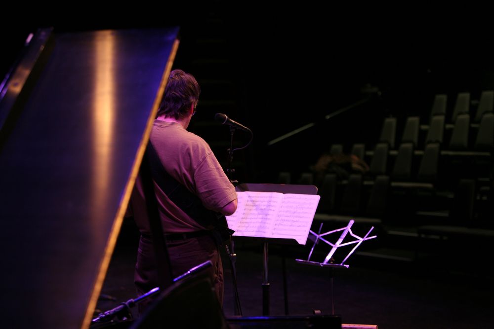 At the sound check for CYCLES SUITE [photo by Gina Renzi]