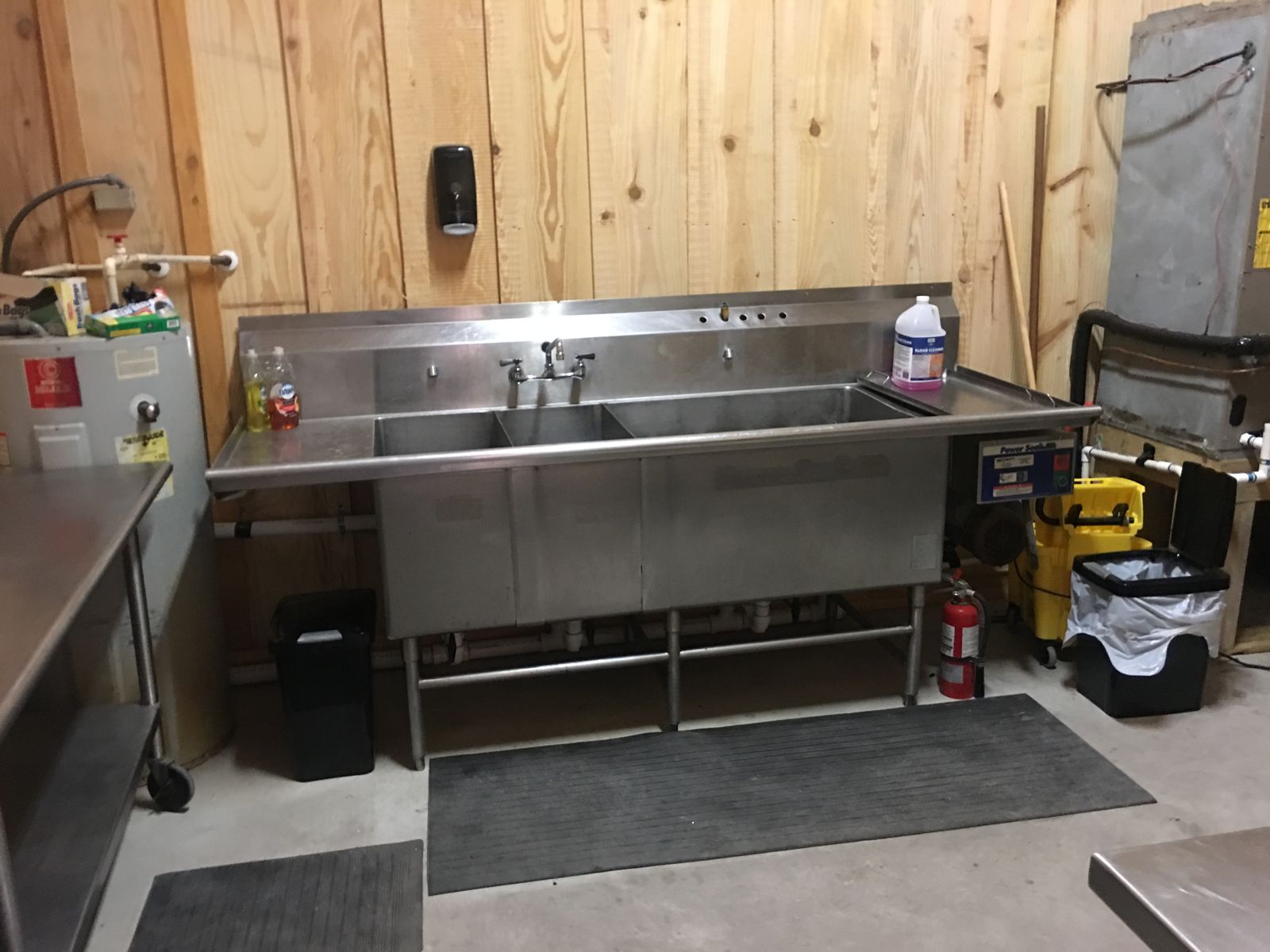 Meadows Farm & Venue About