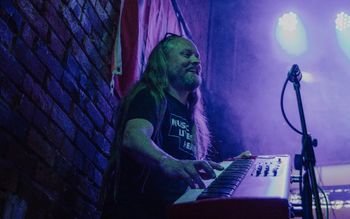 May 18, 2019 @ Bodega's Alley ...Jeremiah Weir (Piano/Organ) - Photo by Audrey Hertel
