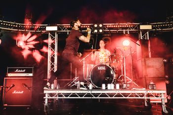 DANGERFACE Live@2000 Trees

