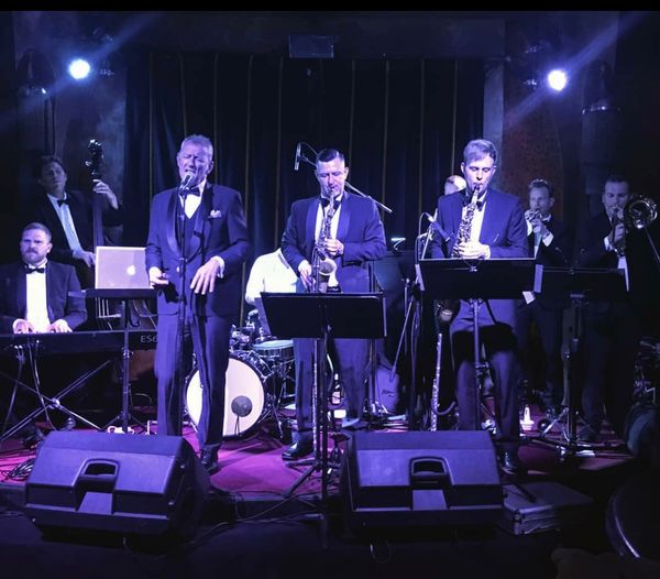 Swing Central Jazz feat Brad Leaver