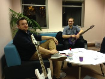 Simon & Tom: Guitar Training. Guitar Lessons in Southampton with Jimmy Alford
