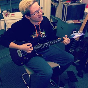 Max:Guitar Training. Guitar Lessons in Southampton with Jimmy Alford
