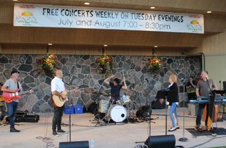 Sign ups are open for the JAM NIGHT.  Vocalists and instrumentalists are invited to join in with the JAM BAND on Tuesday July 26th.   Follow the OPEN MIC SIGN UP Link above