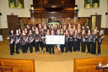 Les Ms. Choir with Jennifer Yetman of the Cancer Care Foundation.
