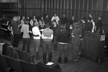 CHORAL WORKSHOP at Columbia University - circle singing photo: Julie Hau
