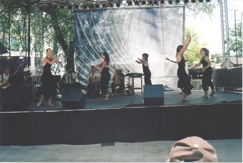 Idlewild_6pc_with_dancers_UAF_2007f

