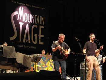 Mountain_Stage_Sound_Check_7 Ammed, JW, & Ted lay down the rhythm while Todd Burge testifies on "Riding On"
