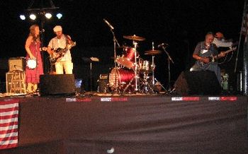 Blue Mother Tupelo & LJK - Buffalo River Blues Festival - Lobelville, TN (photo by Les Kerr)
