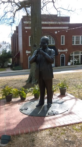 IMAG0294 Dizzy Gillespie born Cheraw,SC-statue in Cheraw
