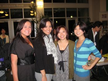with Jess, Kristy, and Jennifer Chung (yeah, this girl can sing! she sounded amazing!)
