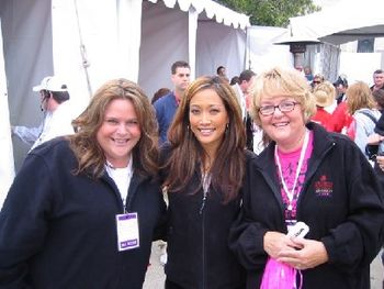 Lisa with Carrie Ann Inaba and Lisa's mom, Susan
