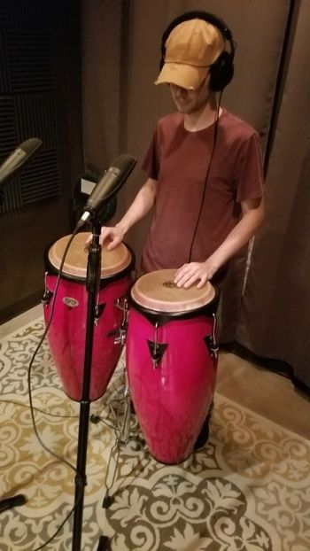 Tracking congas.
