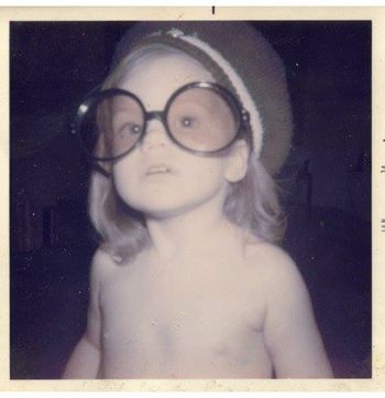Baby Femme with hat and glasses, 1972 Photo credit: Rita Chiricuzio
