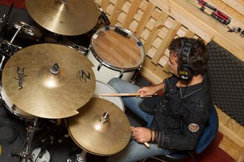 Tracking Drums (Cottage Sound Studio)
