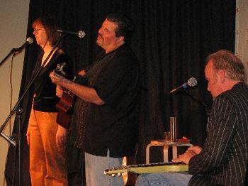 Peggy & David with Peter Bolland at Acoustic Expressions
