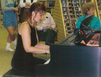 Laurie Z.®  playing Borders in Plano, Tx
